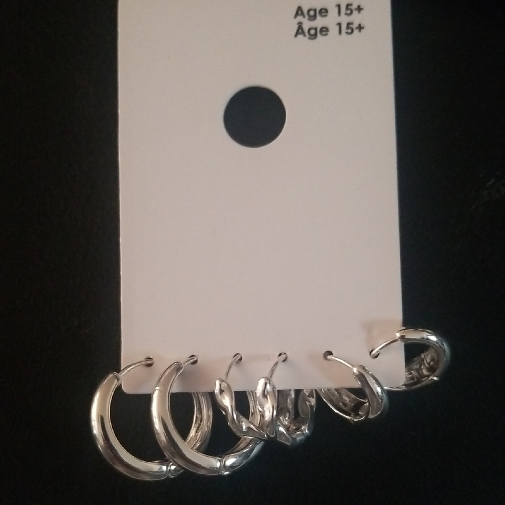 Silver Hoop Earrings Set